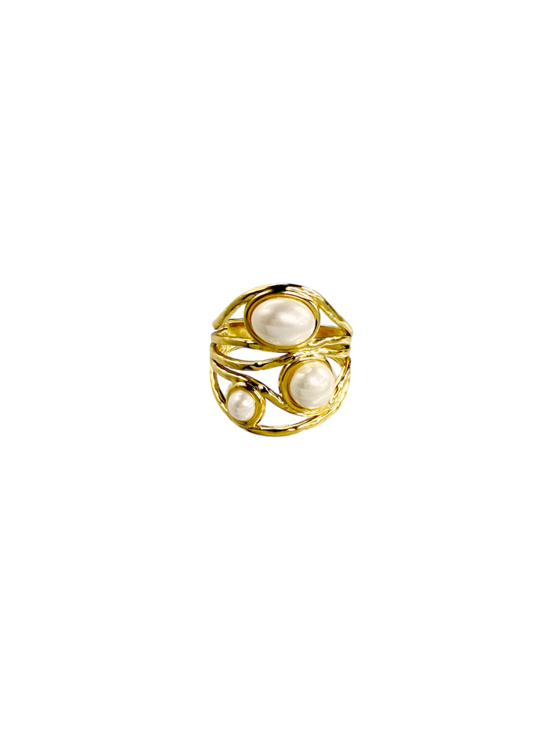 Cali Pearl Layer Ring