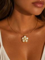 Wavy flower Slim necklace