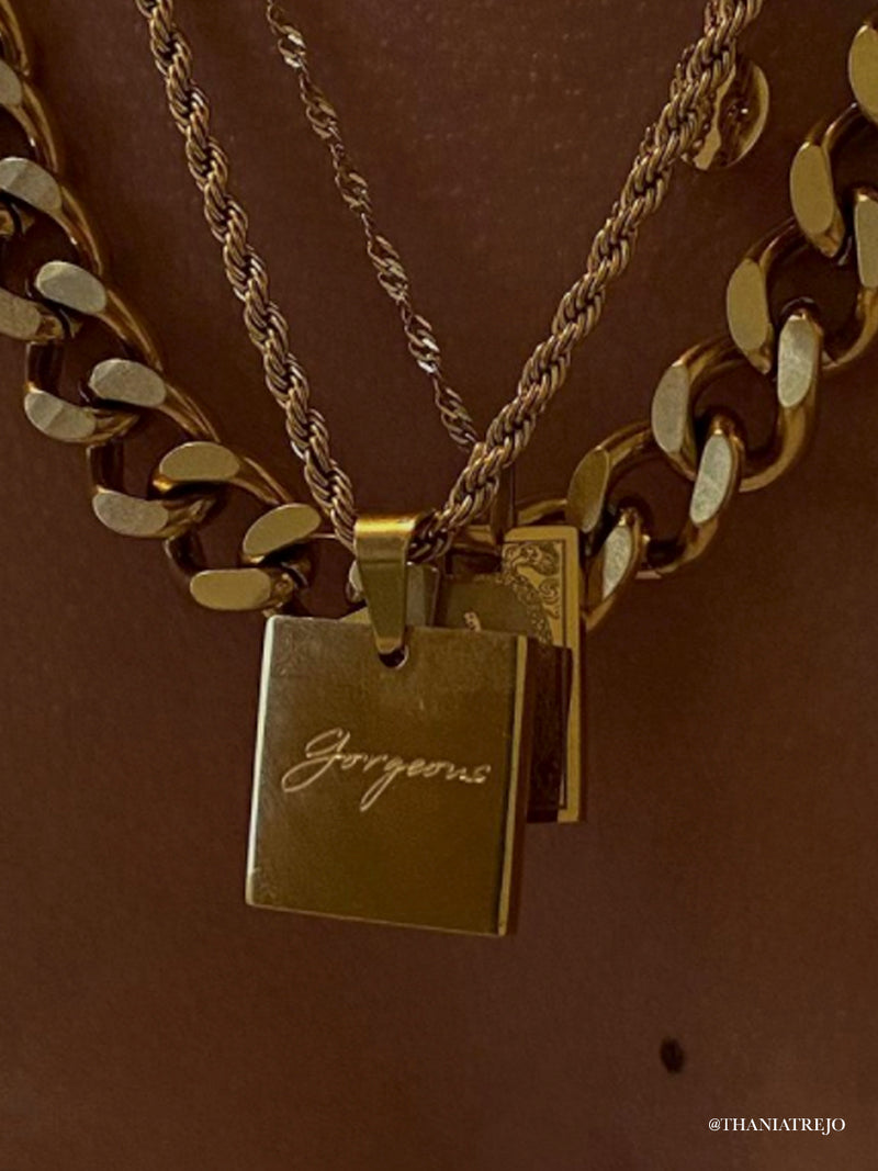 GORGEOUS NECKLACE