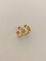 MINA HUGGIES EARRING