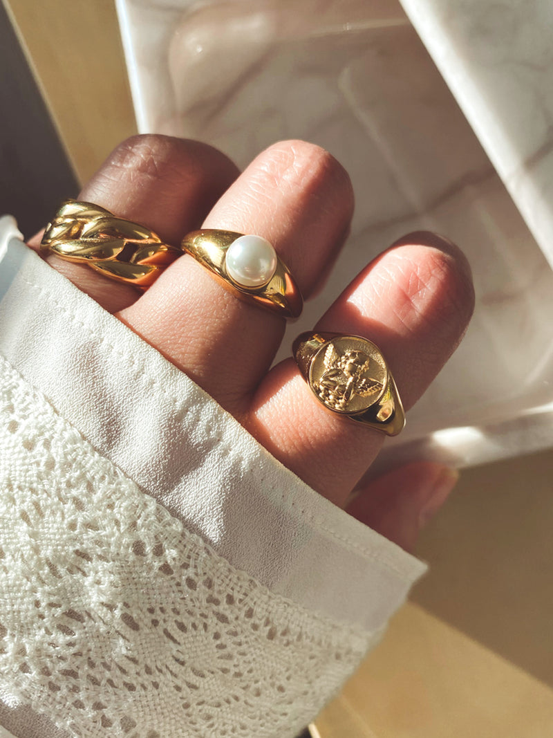 MIA CHAIN RING