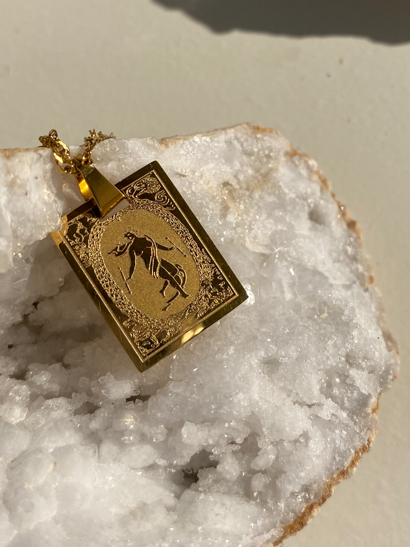 LE MONDE NECKLACE