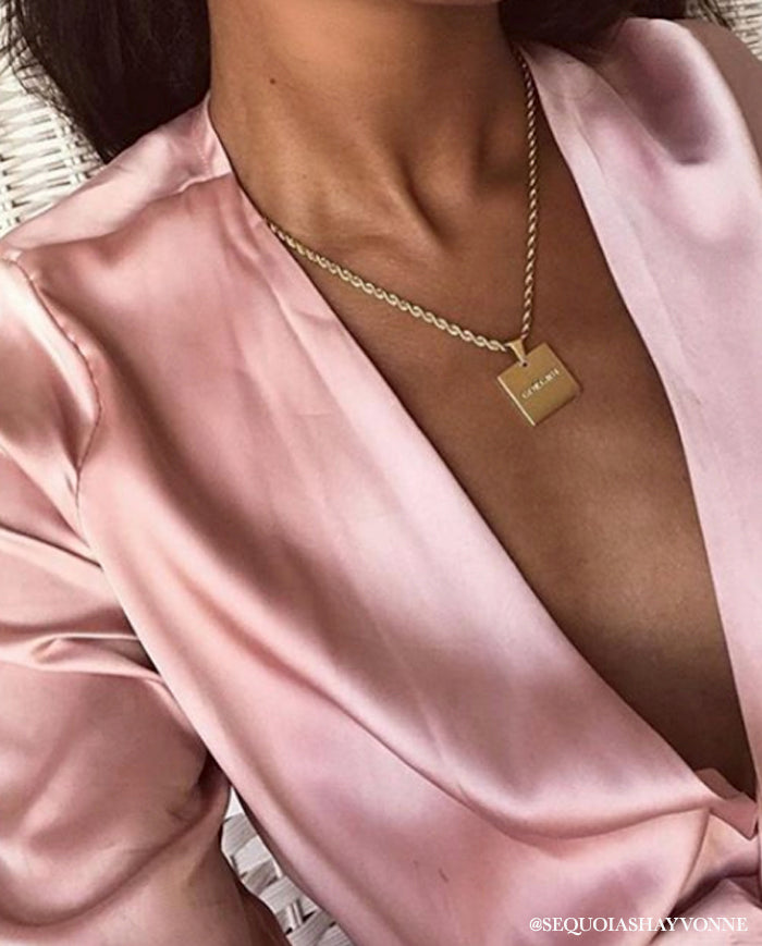 GORGEOUS NECKLACE