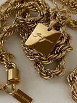 GORGEOUS NECKLACE